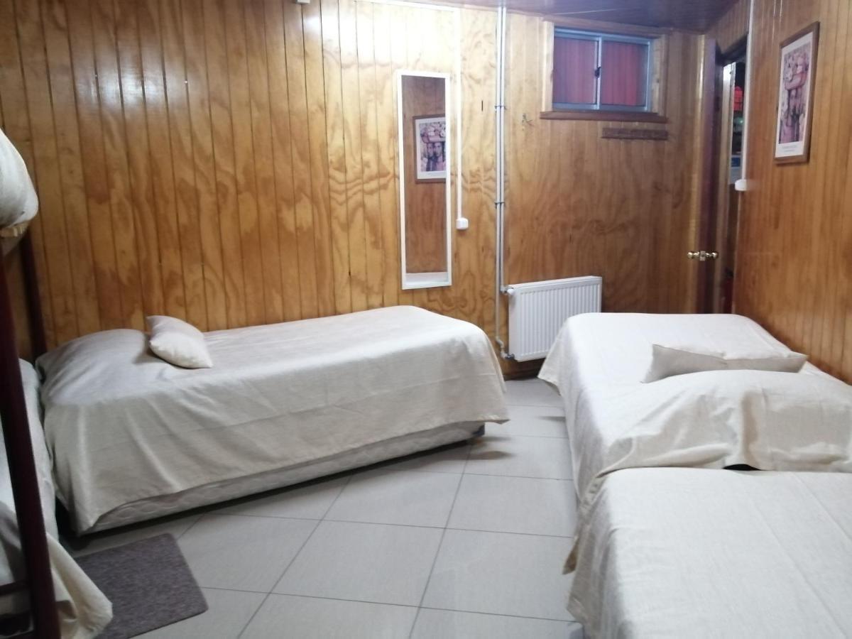 Hostal Copiapó Puerto Montt Exterior foto